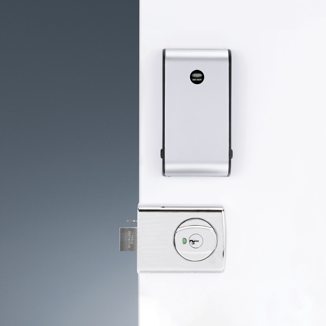 001Touch Plus™ (Satin Chrome) Internal View