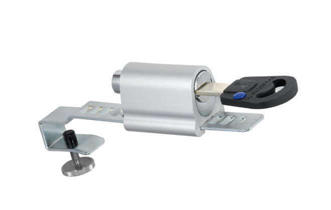 10ae2-showcaselock_jpg.jpg