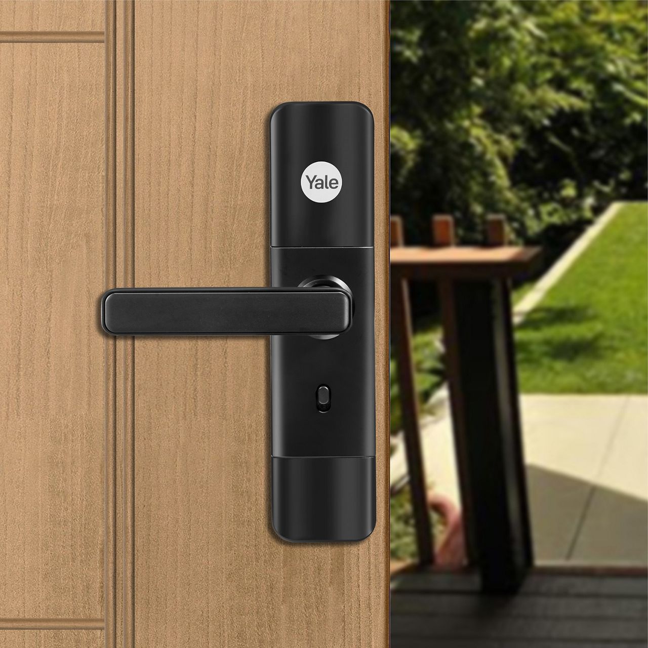 The Yale YDME50 NxT smart lock is a smart and extremely convenient solutions for your home. You can have all the various access option to enter your home either via our new biometric fingerprint scan, personalized PIN code.