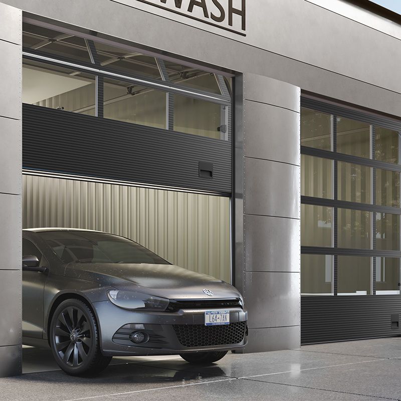 Ajtó az autóból kifelé.