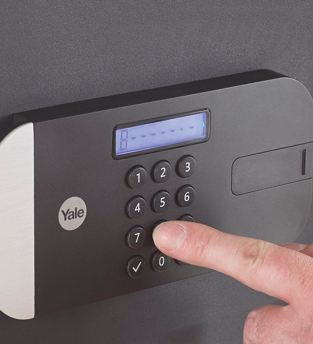33557-maximum-security-motorised-safe-product-images-2000x2000px-v013.jpg