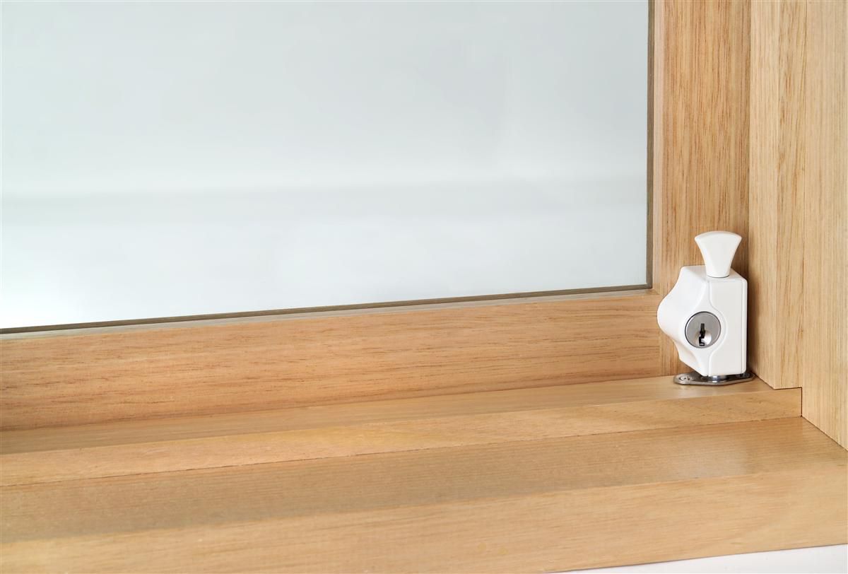 Pushlock