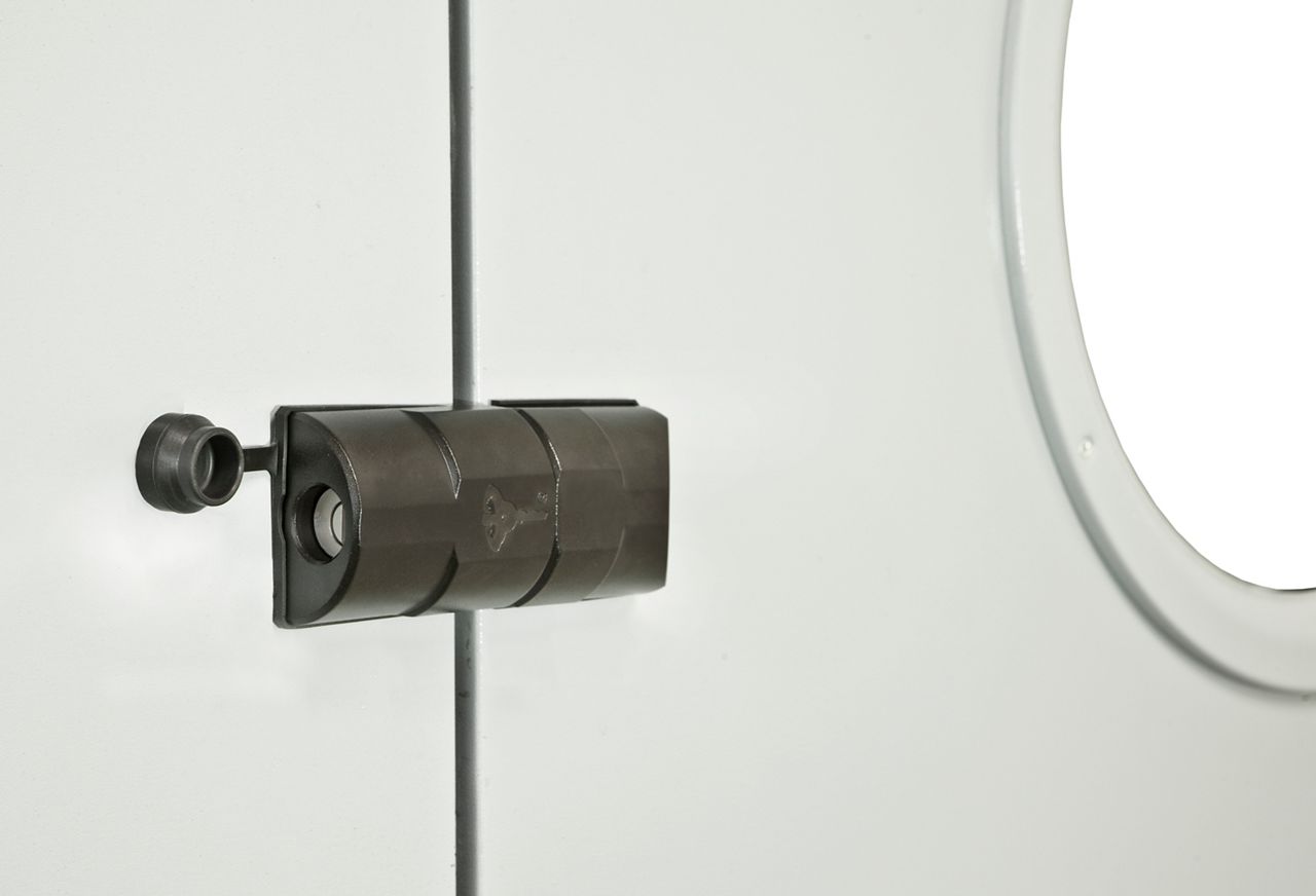 4df50-newarmadlock1.JPG