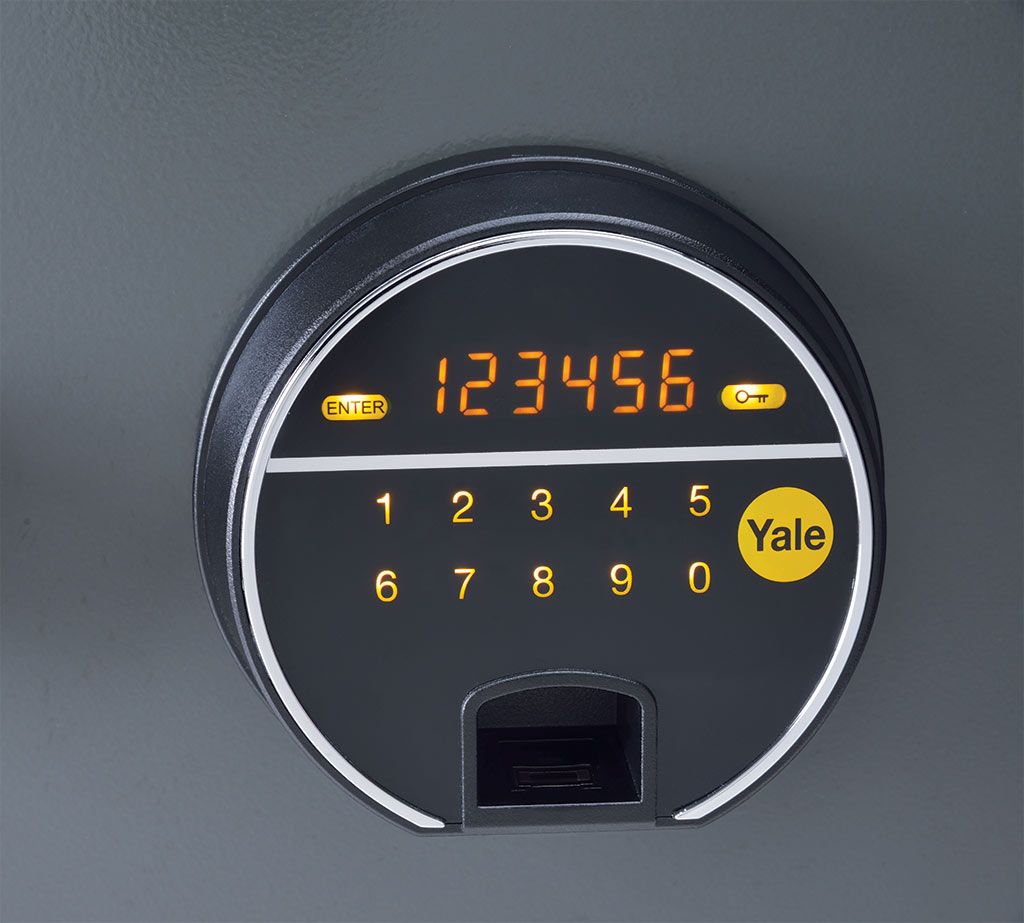 554c5-yale-biometric-safes-pic2.jpg