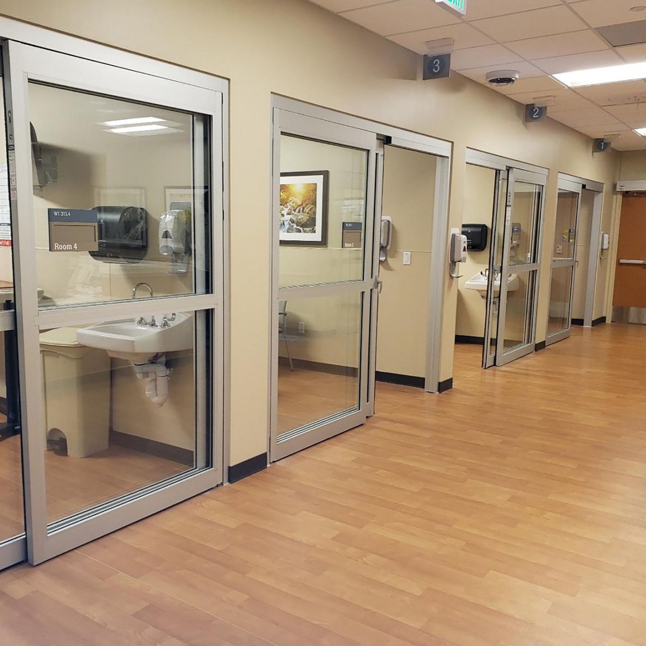 hospital ICU with multiple 5900 doors