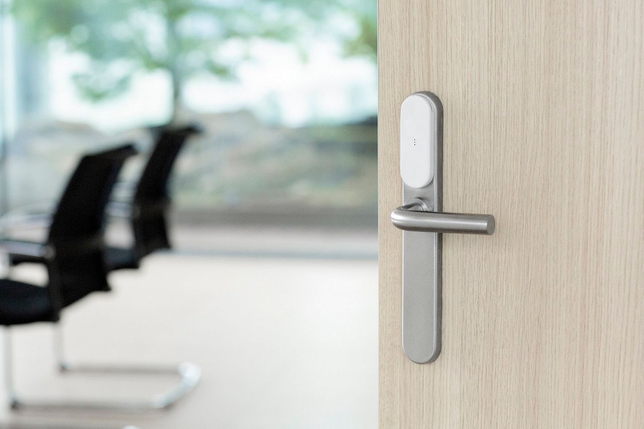 Image: 5fd6e-smartair_en1906escutcheonmeetingroomwhiteeuro.jpg