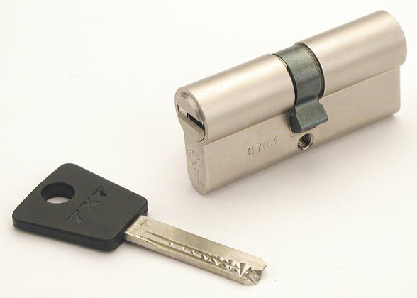 689c4-7x7keyanddoublecylinder-jpg-p0x0-q85-m1020x420-framenumber-1-.jpg