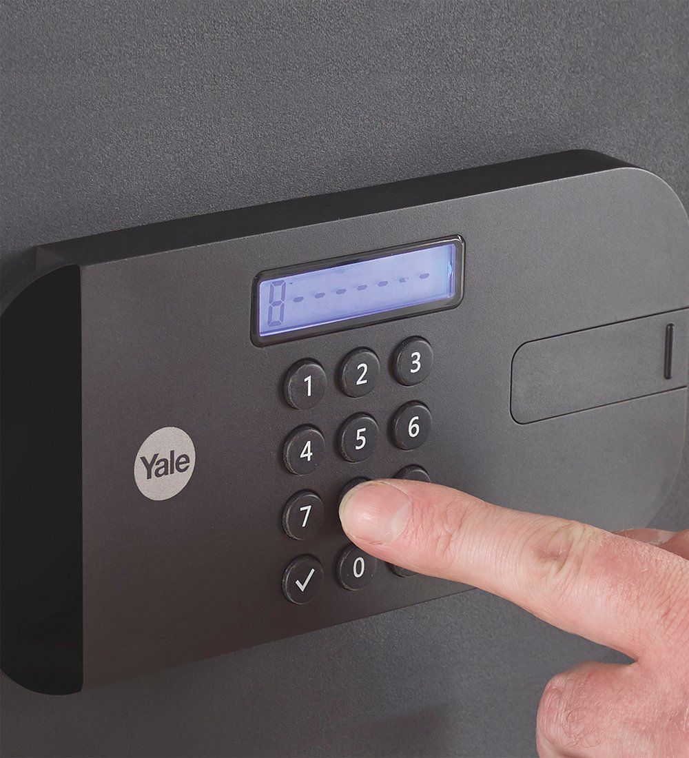 7609f-high-security-motorised-safe-product-images-2000x2000px-v01461a1.jpg