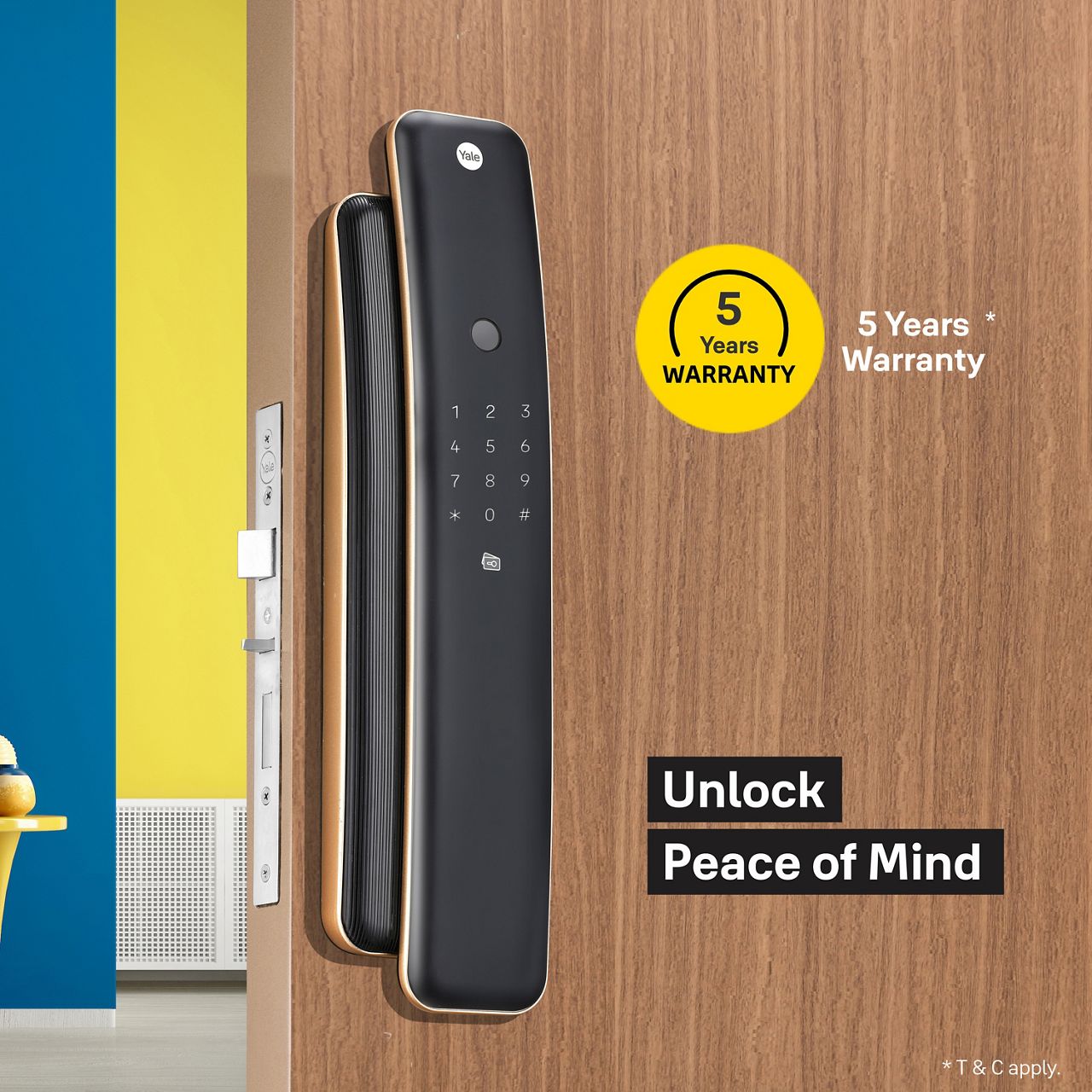 Yale Luna Pro is a cutting-edge smart lock that revolutionizes entrance security. Embracing an exclusive off-centred design, this lock ensures maximum safety while eliminating any risk of finger-pinching incidents.