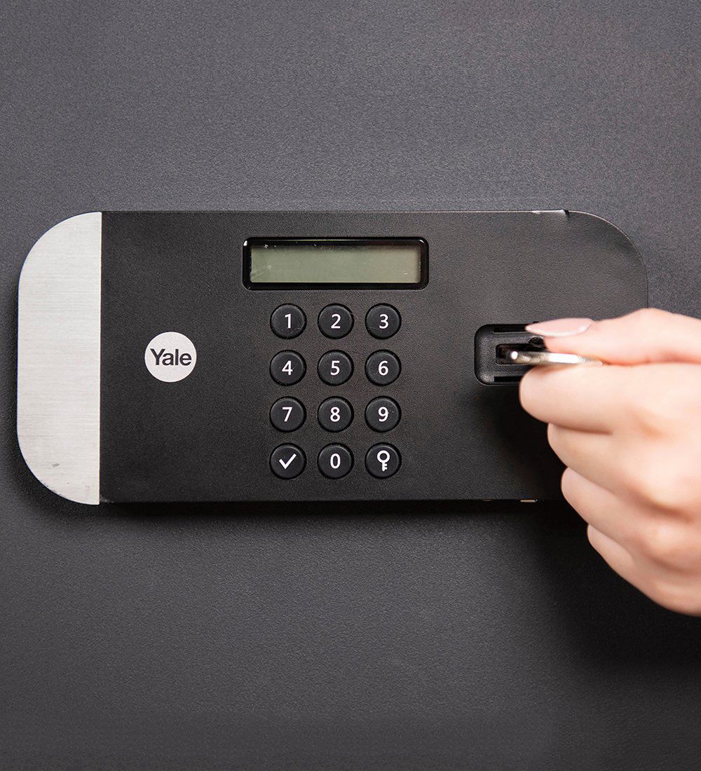 85b29-maximum-security-motorised-safe-product-images-2000x2000px-v01.jpg