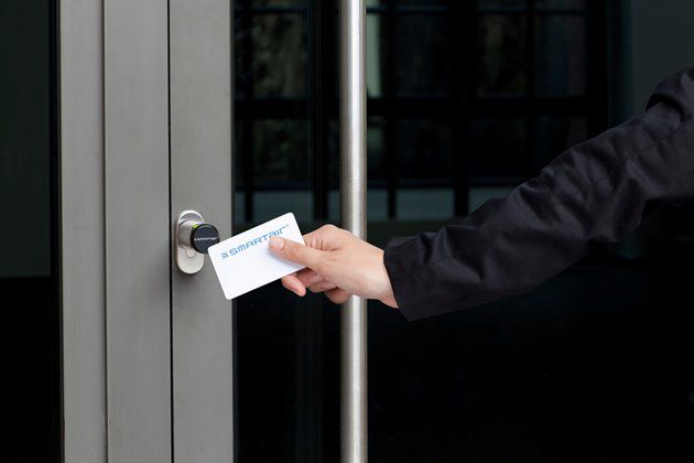 98202-smartair_cylindereuroentranceplusdoorhandcardlandscape-jpg-p0x0-.jpg
