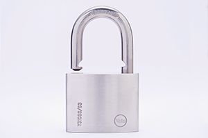 9d3d8-y310ss_stainlesssteelpadlock2.png