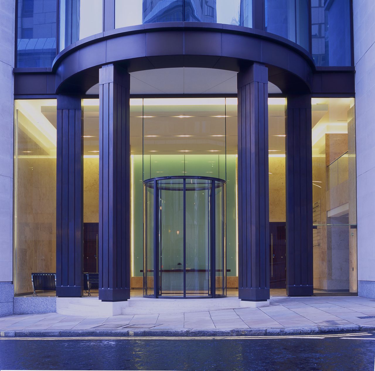 Mantrap door system at entrance to large building