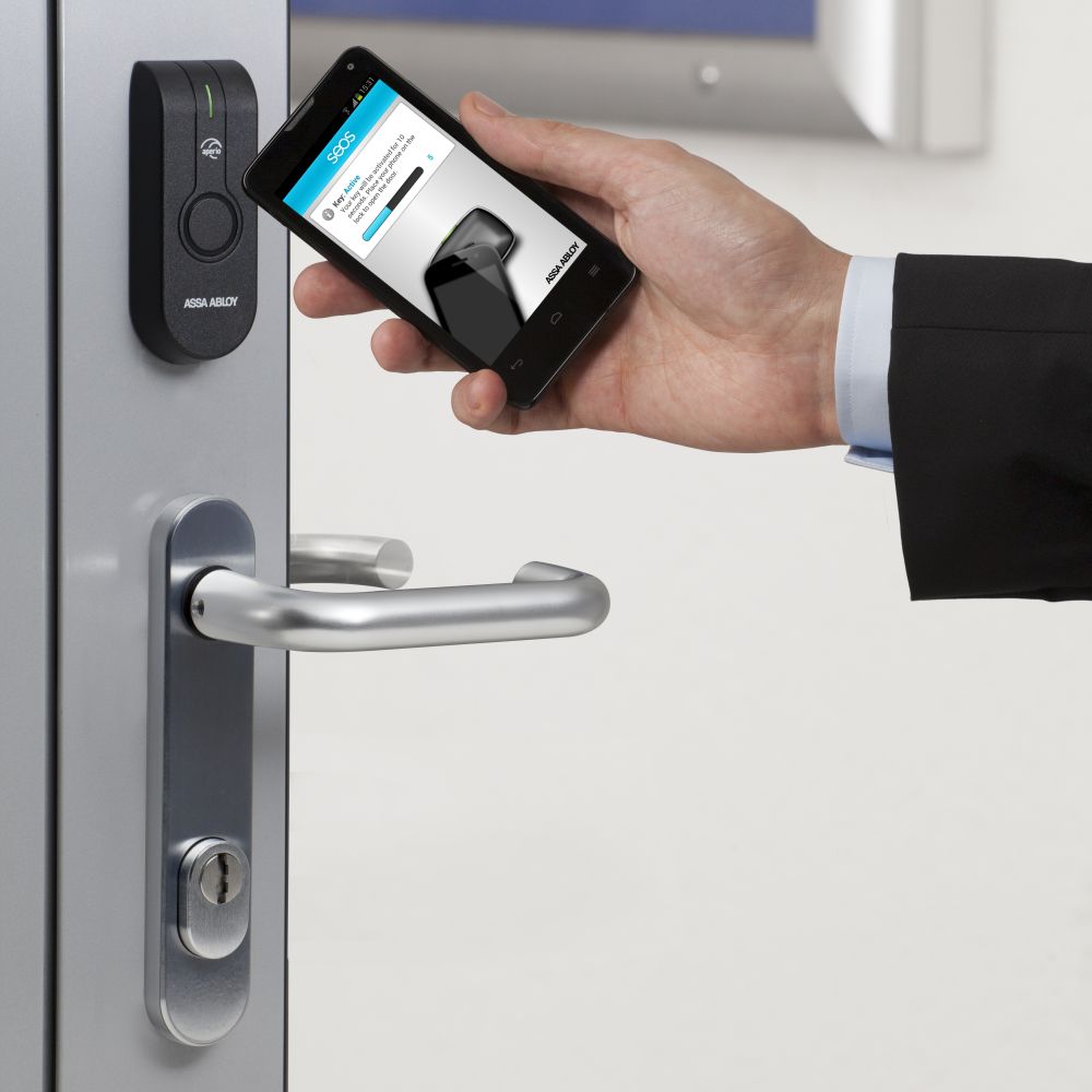 Ouverture porte Aperio L100