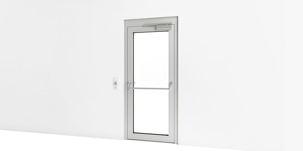 Image: Porte d'entrée avec barre panique et contrôle de sortie - arrière