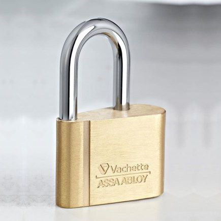 Cadenas HELIOS