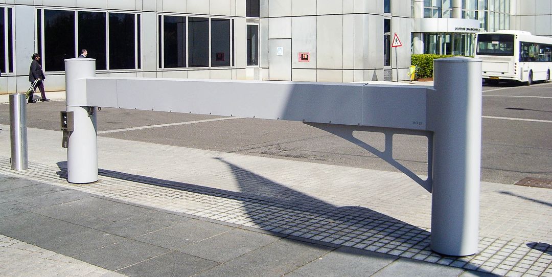 Cityscape anti-ram gate