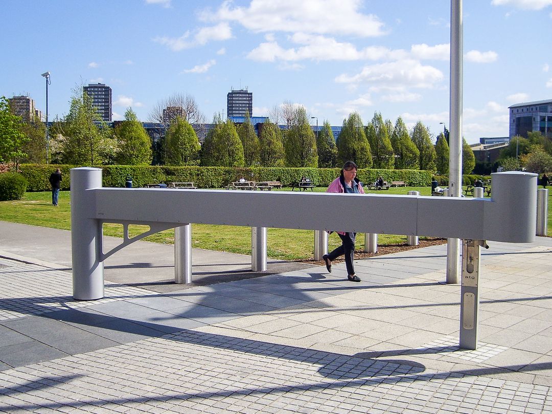 Cityscape anti-ram gate