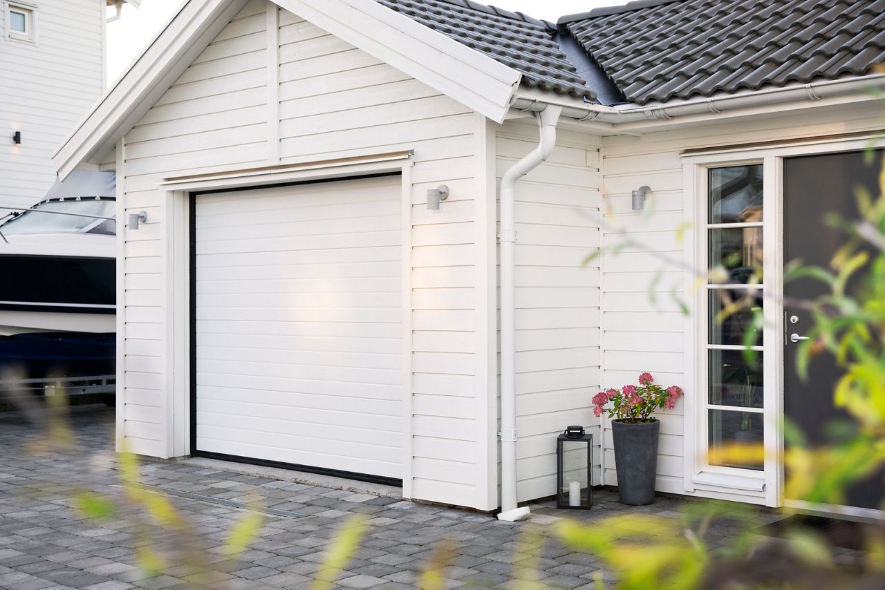 Crawford Garageportar: Premium Garageportar & Automation för ditt hem