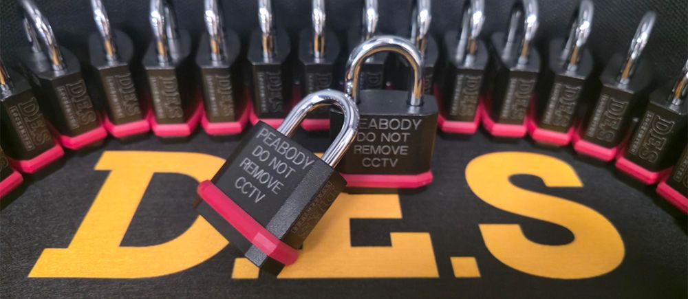 DES locks Golden Thread 1.jpg