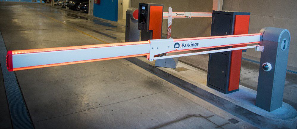 Ditec-Qik-automatic-barriers-iParkings-Universidad-Catolica-Montevideo