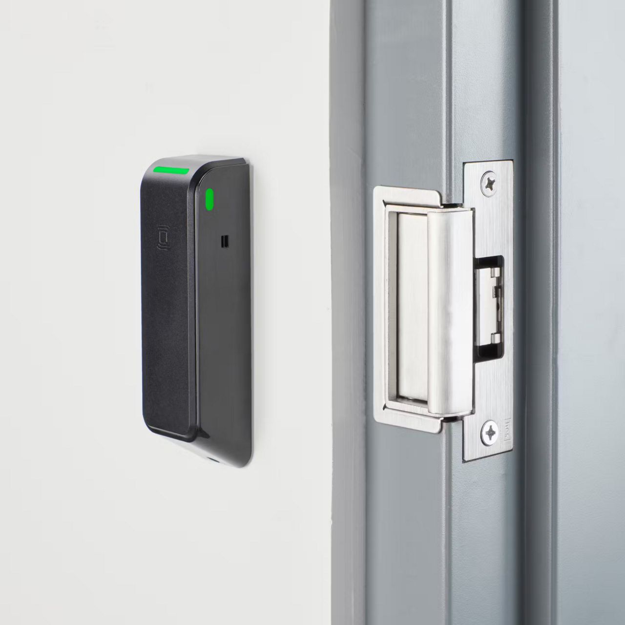 Image: Aperio® ES100 Reader