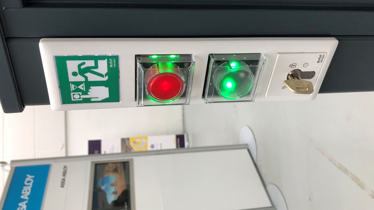 Flugtvejsbeslag fra ASSA ABLOY