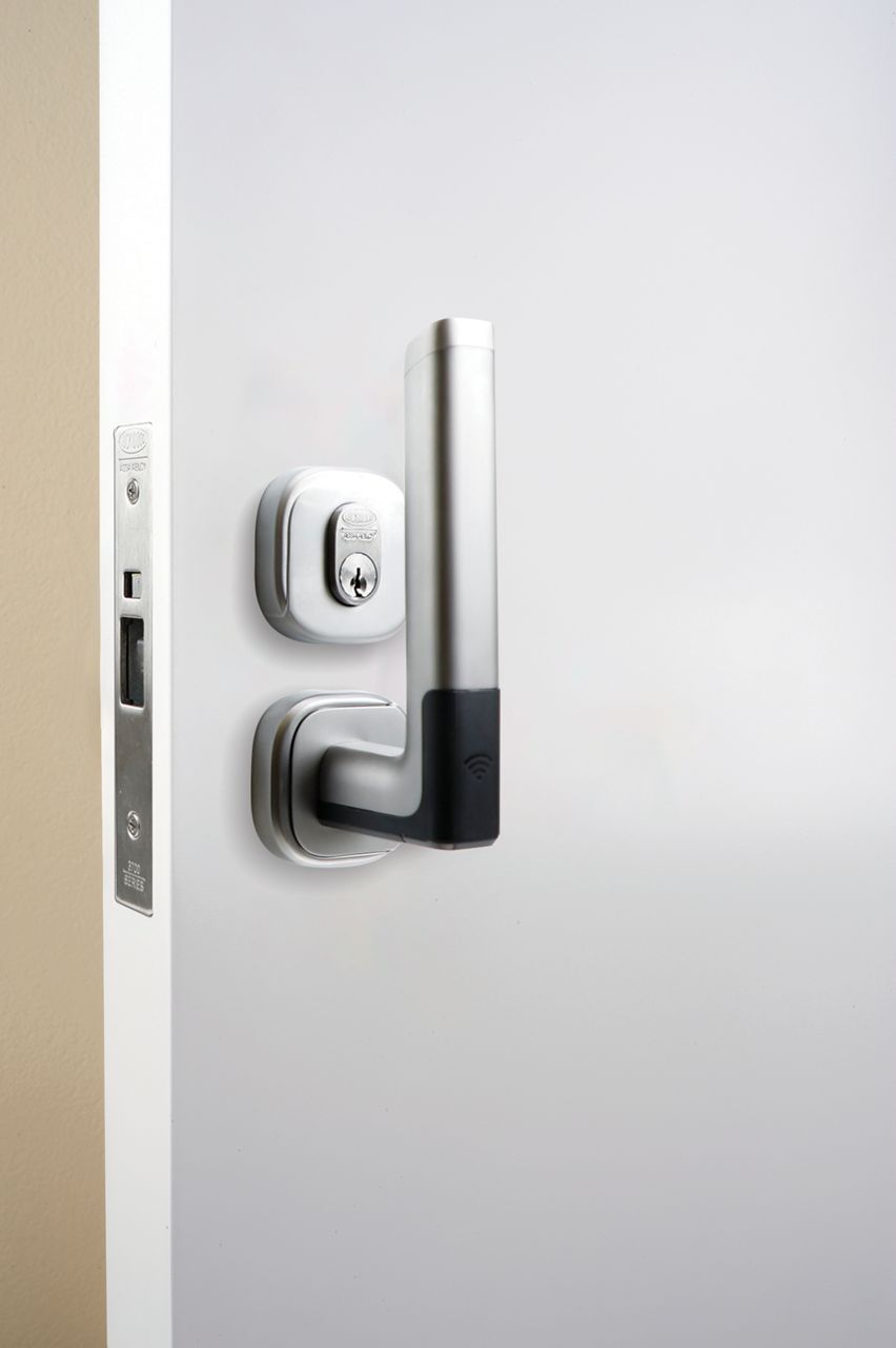 Aperio Sliding door solutions for H100