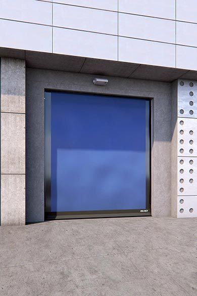 Image: Voordelige snelloopdeur voor magazijn buiten