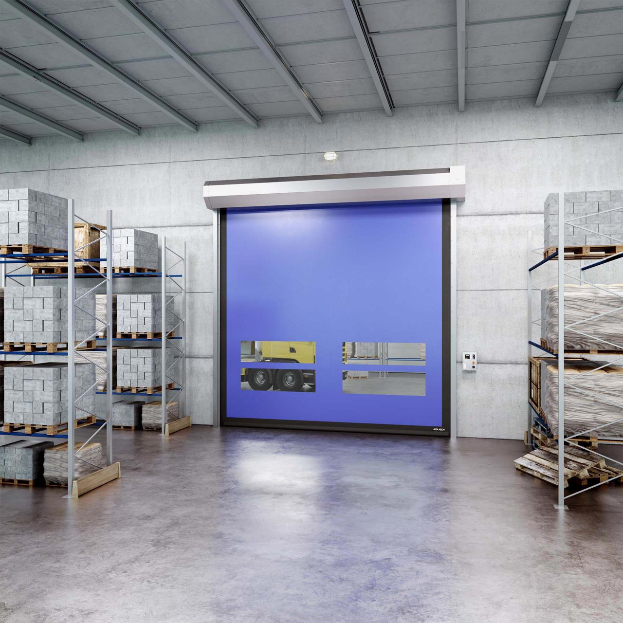 Image: Een zeer grote snelloopdeur in magazijn.