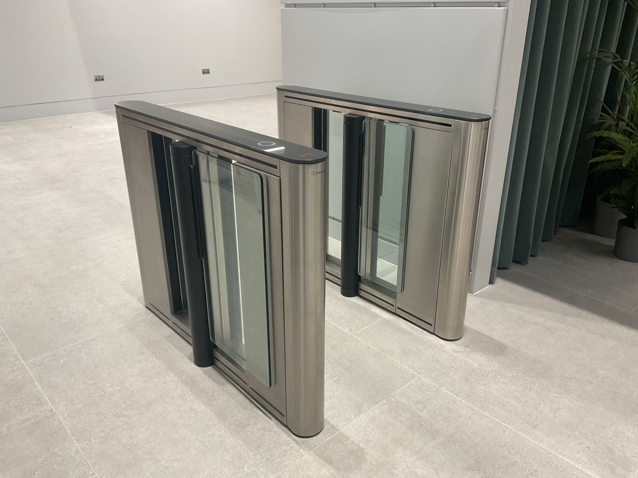 Image: ASSA ABLOY Speedgate SG100 inside the building