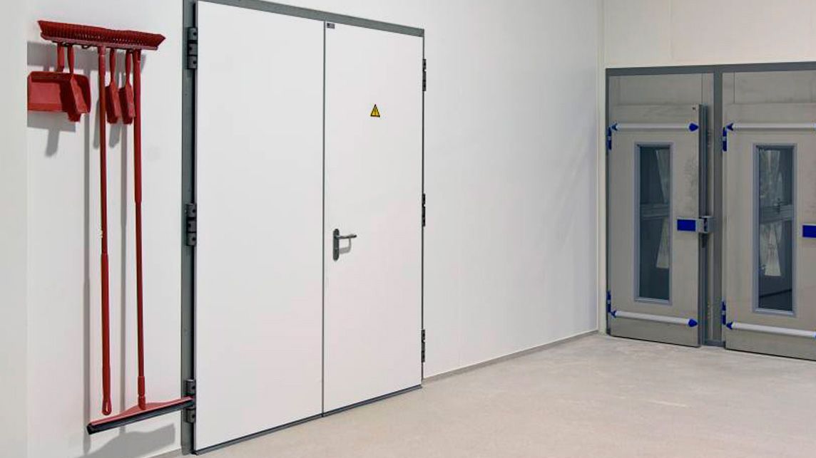 Image: BDM Swing Ambient hinged door