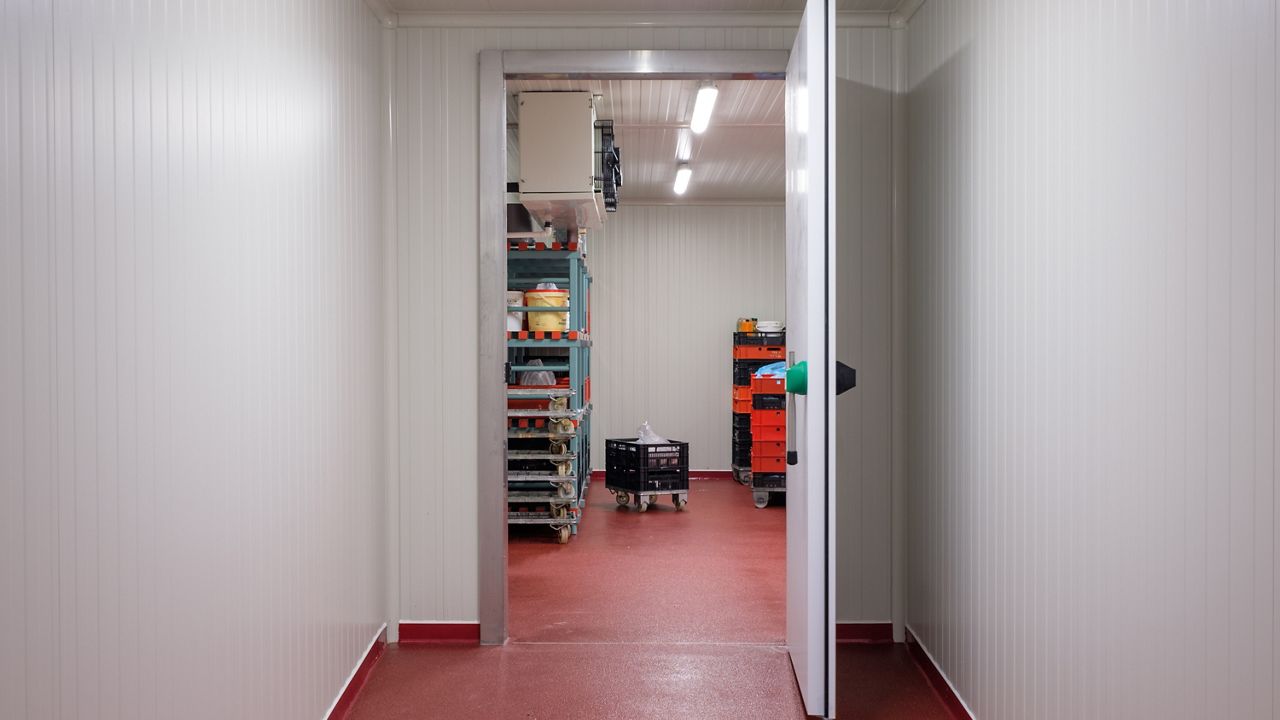 Image: The ASSA ABLOY CI KDM Chiller is a hermetically sealed hinged door designed for refrigerated environments.