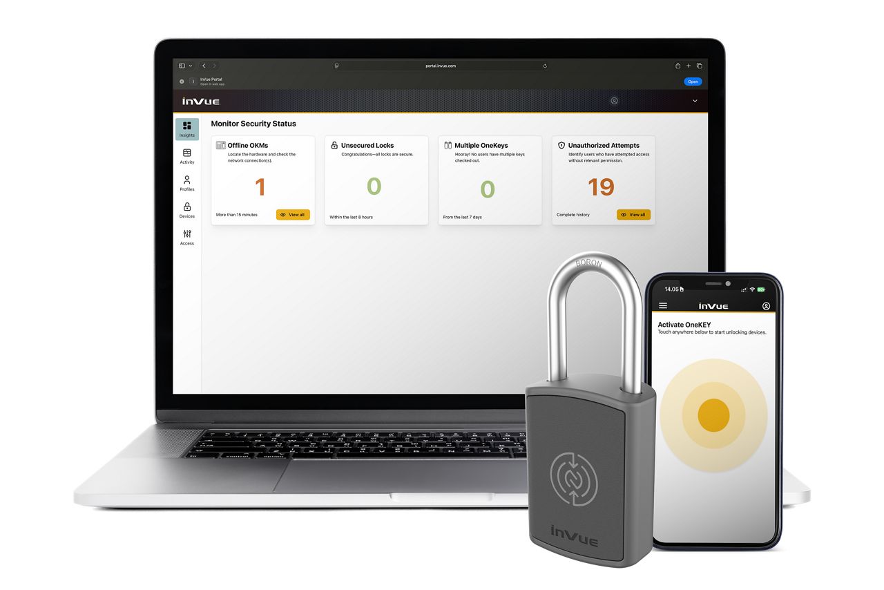 ALCEA WILOA padlock, a smart phone and a laptop.