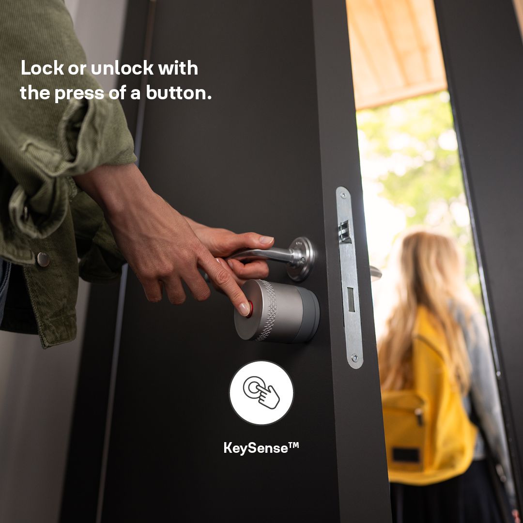 Greater convenience with KeySense™ & Auto-unlock