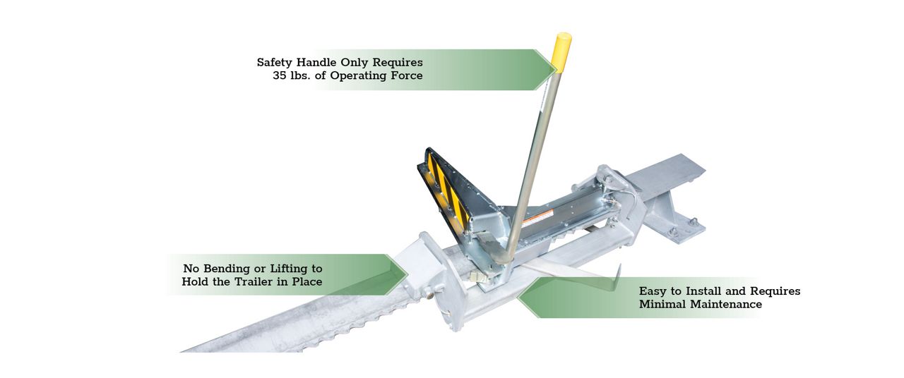 The KMWC Series Manual SURFACE CHOCK Wheel Restraint with green callout boxes highlighting key features.