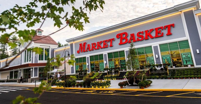 A market basket store front location