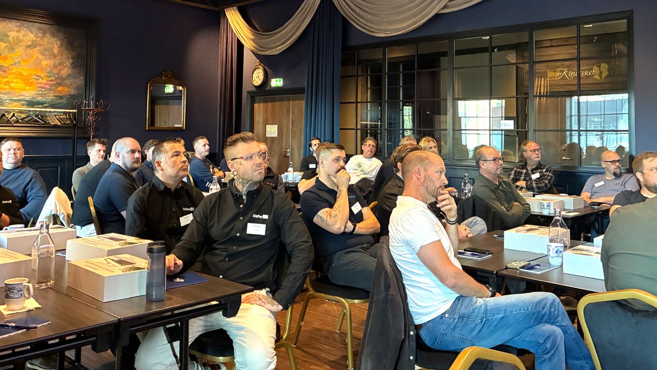 Forhandlermøte med våre Crawford-sentre