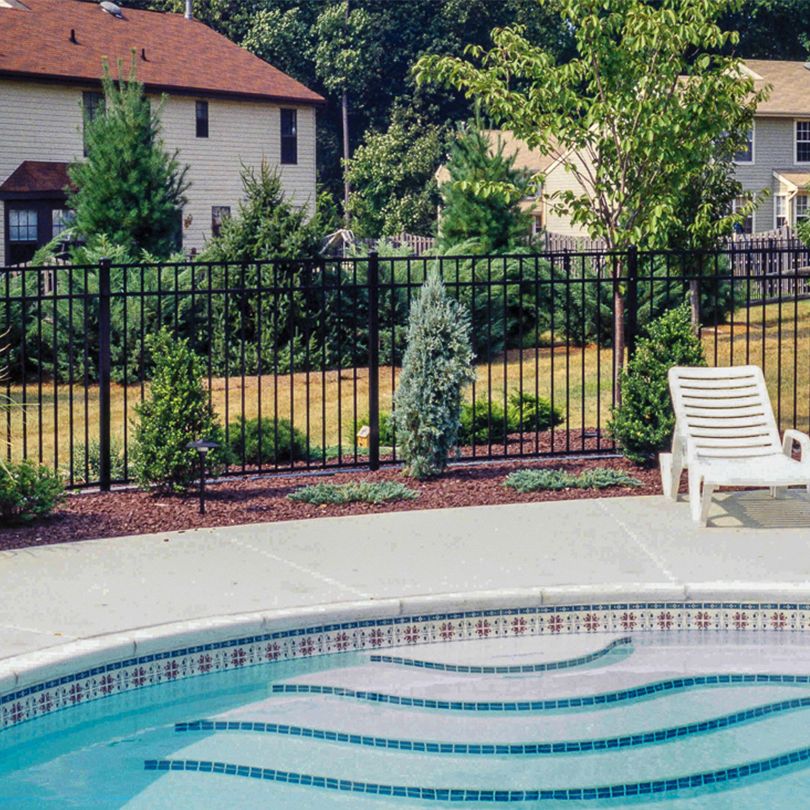 Jerith Liberty aluminum fence in style #202