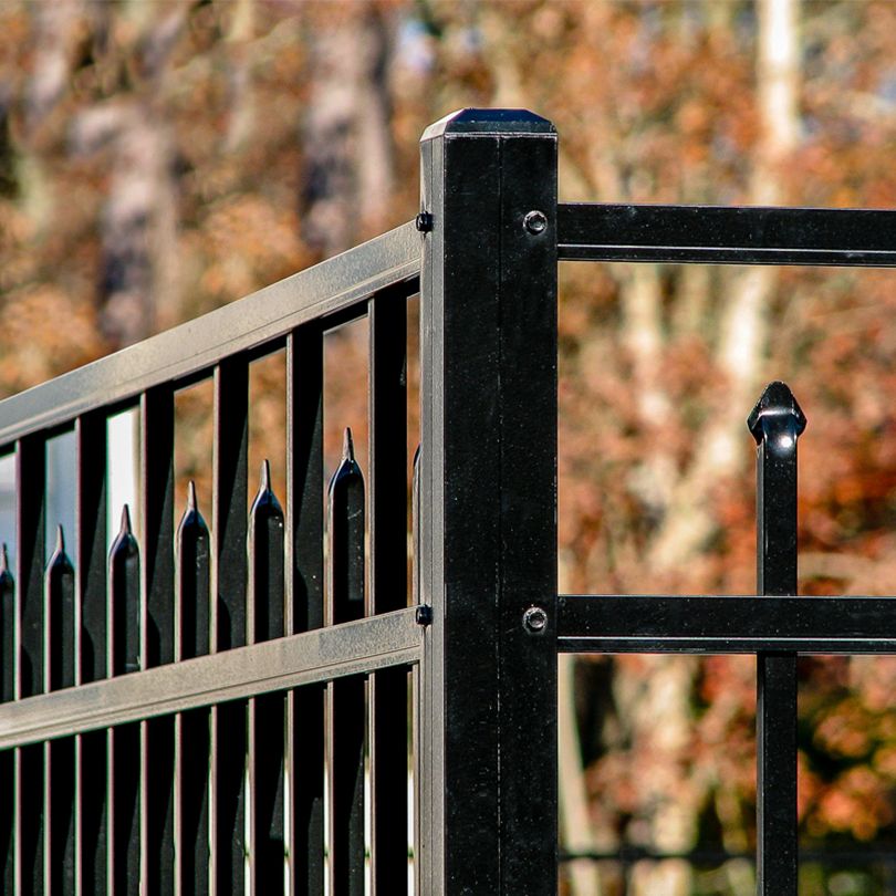 Jerith Liberty aluminum fence in style #200