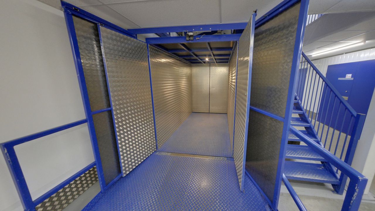 SupaStorage facility lift