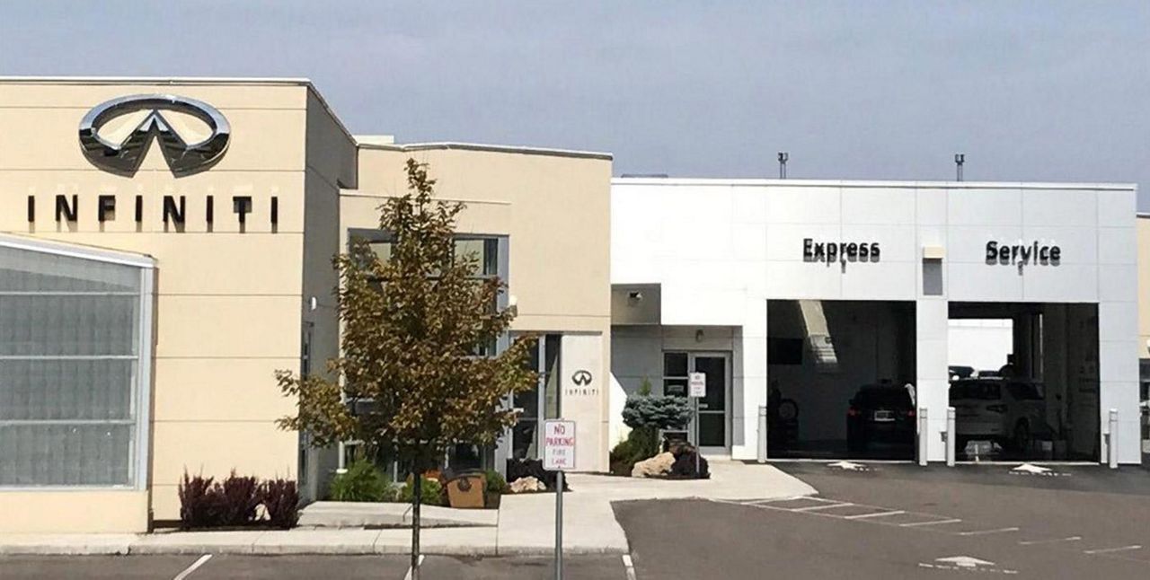 A Infinity car dealer store front location