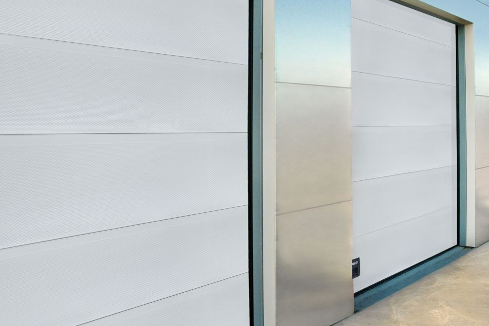 Witte overheaddeur 