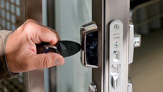 Ouverture d’une serrure ABLOY