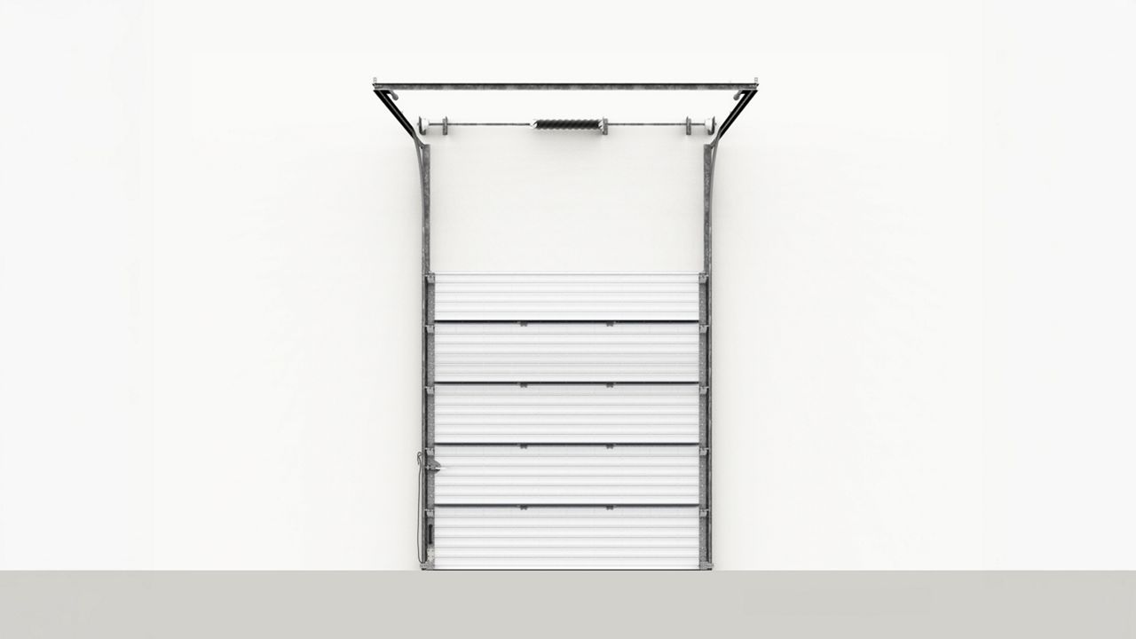Porta Seccional Transvision Inovadoor Série 400, branca com painéis seccionados e seção superior translúcida para entrada de luz natural