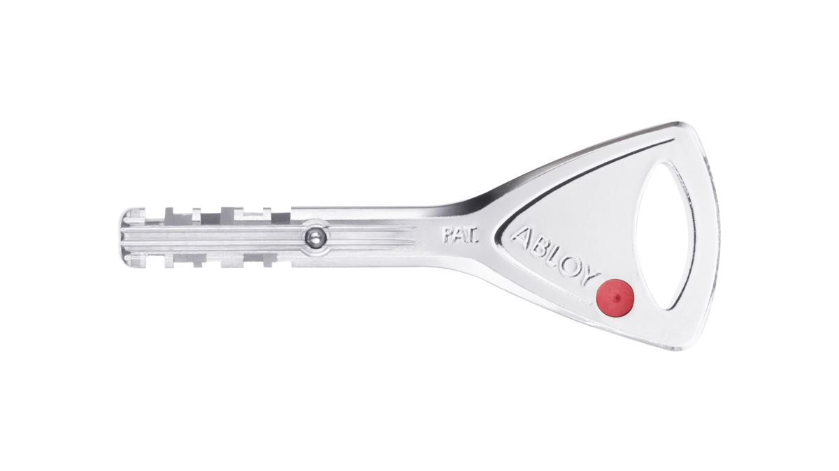 ABLOY Protec2 nøgle på hvid baggrund
