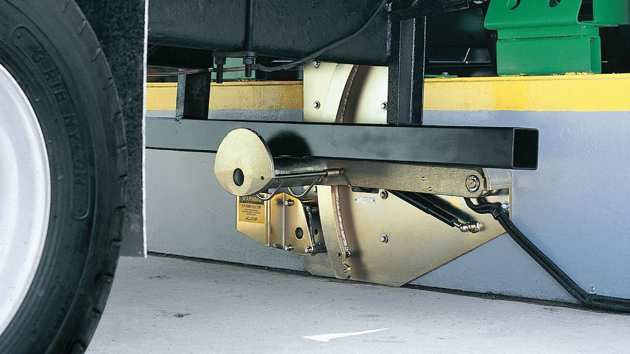  Close up of Star2 in use restraining a black trailer at a loading dock.