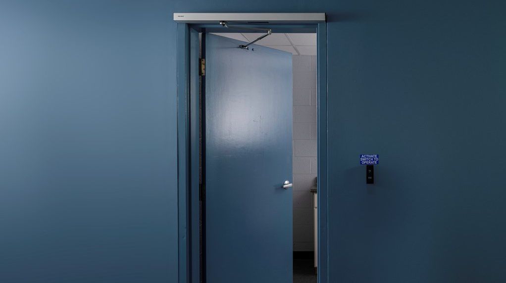 Blue door with SW60 door operator