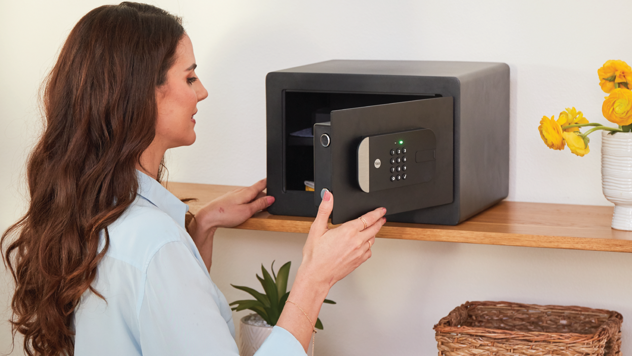 Smart%20Safe%20Main_1920x1080_2-7?fmt=png-alpha