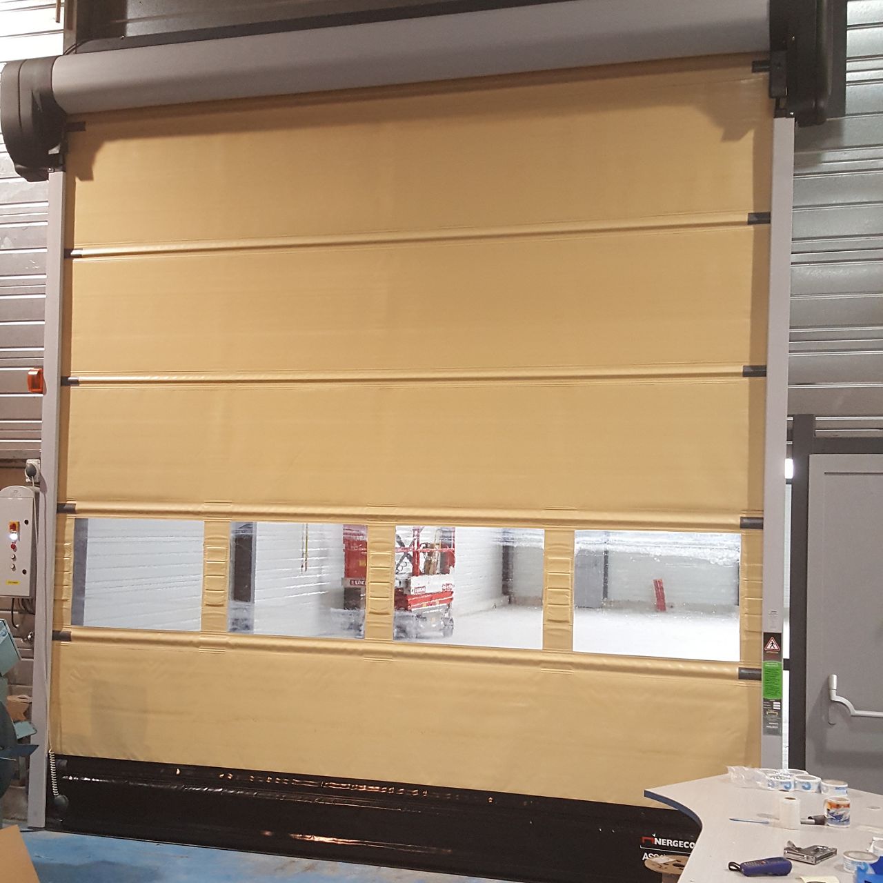 Porte rapide souple à structure composite pour l'industrie